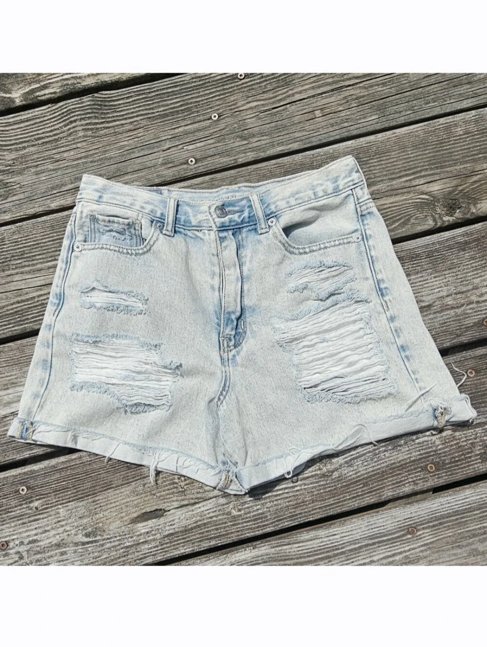 American Eagle Mom Denim Jean Shorts Distressed Shredded Fade Sz 2